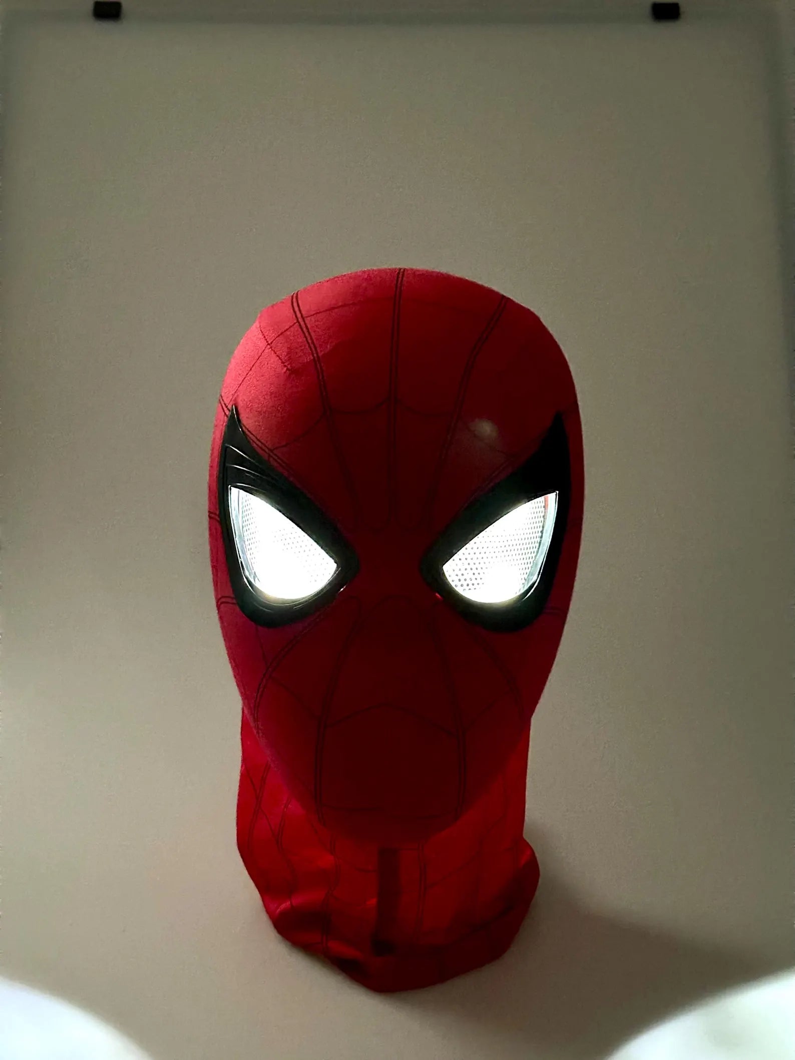 3D Spider Man Mask with Moving Eyes Jaw Motion Activated Blinking Eyelid Spider Man Cosplay Mask