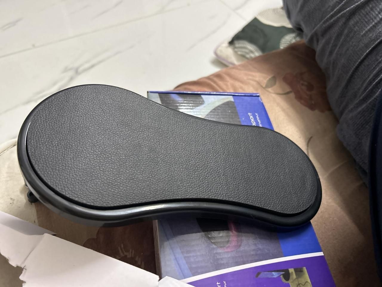Ergonomic Desk Arm & Wrist Rest Pad – Comfortable Support for Typing & Gaming
