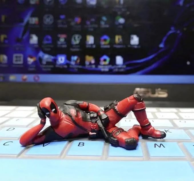 Mini Deadpool Figurines – 3-Piece Collectible Toy Set for Desk, Car, or Gifting