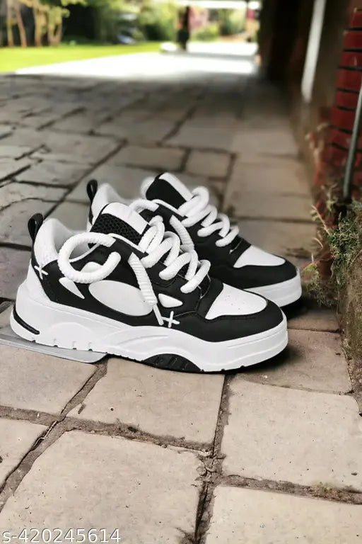 New ogiy black shoes