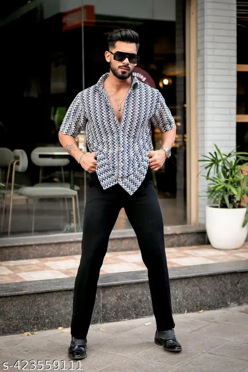 NAVY ZIG-ZAG STRIPED CROCHET SHIRT